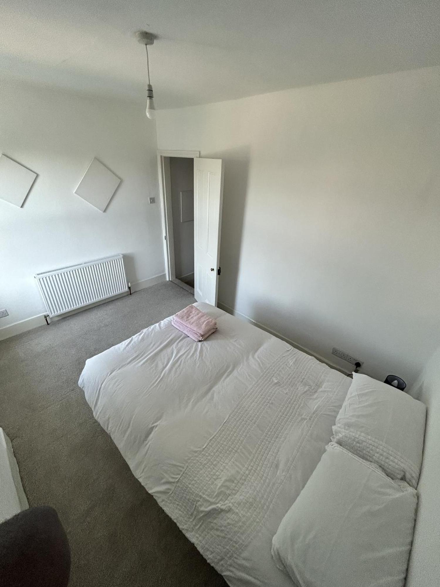 הוילה קרליסל Canvas House מראה חיצוני תמונה