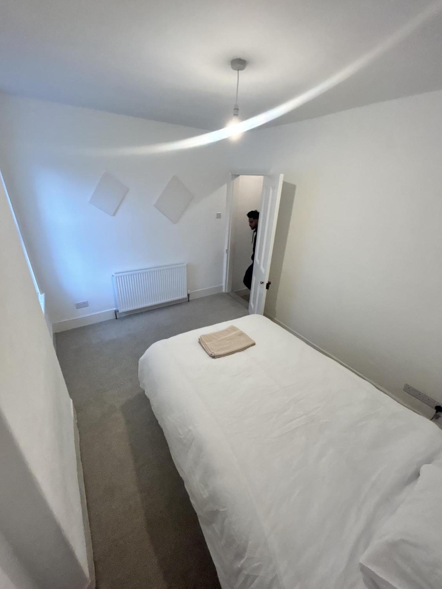 הוילה קרליסל Canvas House מראה חיצוני תמונה